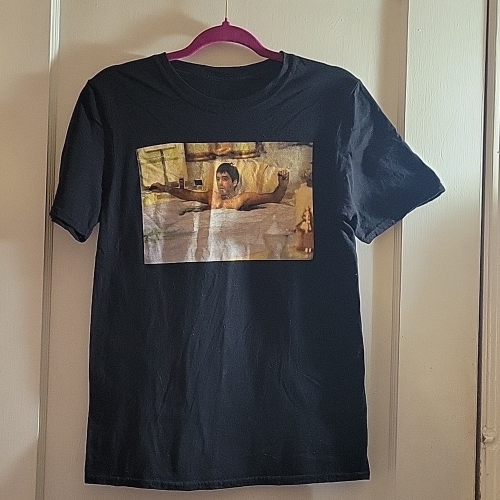 Scarface Movie Tub Scene Adult Small Black T-Shirt, Size: S
